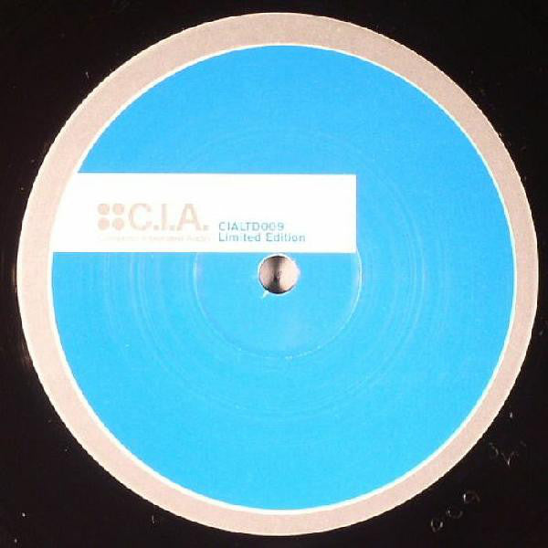 Q Project / Total Science : Trouble (Marky & Bungle Remix) / Jet Set (Cyantific Remix) (12", Ltd)