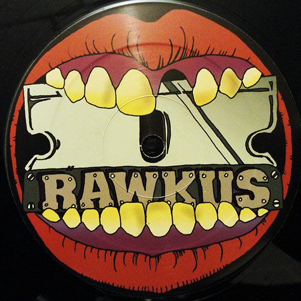 7 Universal : Talk That Talk / Aint A Damn Thing (12")