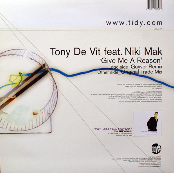Tony De Vit Feat. Niki Mak : Give Me A Reason (12")