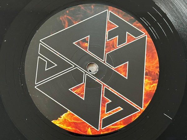 Knuckles (22) : The Sun Burn EP (12", EP)